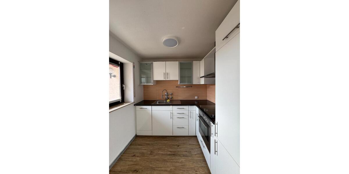 Dachgeschoßwohnung Vöhringen - 3 Zimmer, 62 m&sup2;, 1.000&euro; | Angebot:26050552
