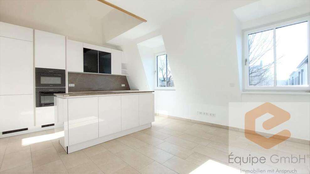 Wohnung zum Mieten in Dresden 2.220 € 150 m² 4 zimmer