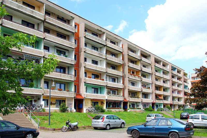 Wohnung zum Mieten in Schönebeck 351,30 € 70.26 m²
