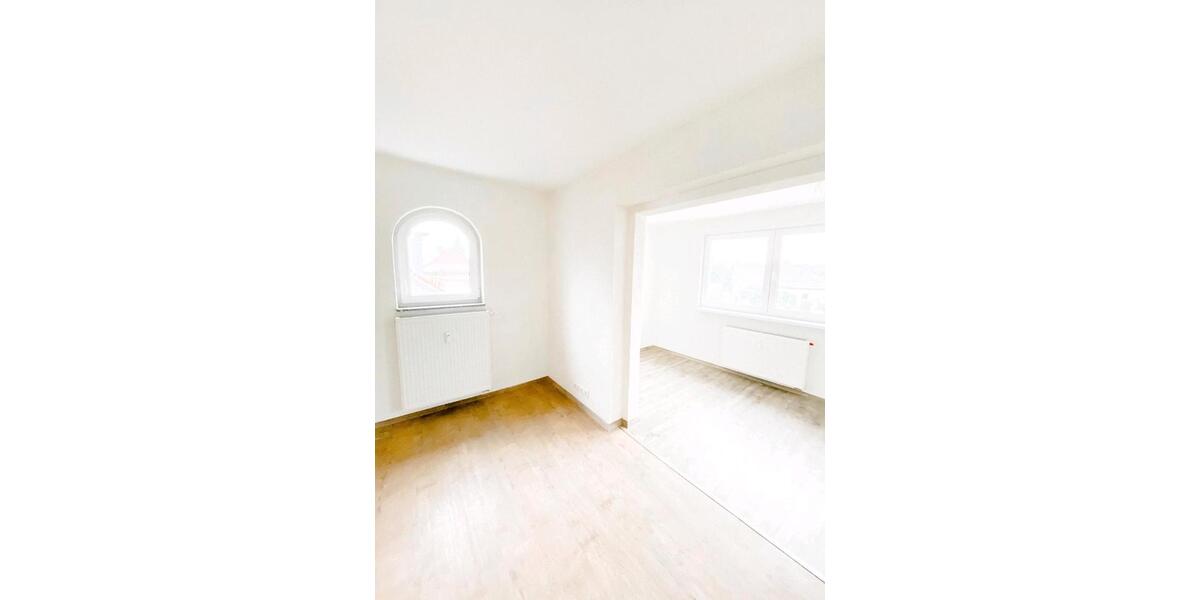 Etagenwohnung Magdeburg Nordwest - 4 Zimmer, 90 m&sup2;, 900&euro; | Angebot:26276447