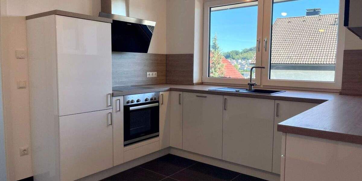 Etagenwohnung Balve - 2 Zimmer, 90 m&sup2;, 1.125&euro; | Angebot:24780806