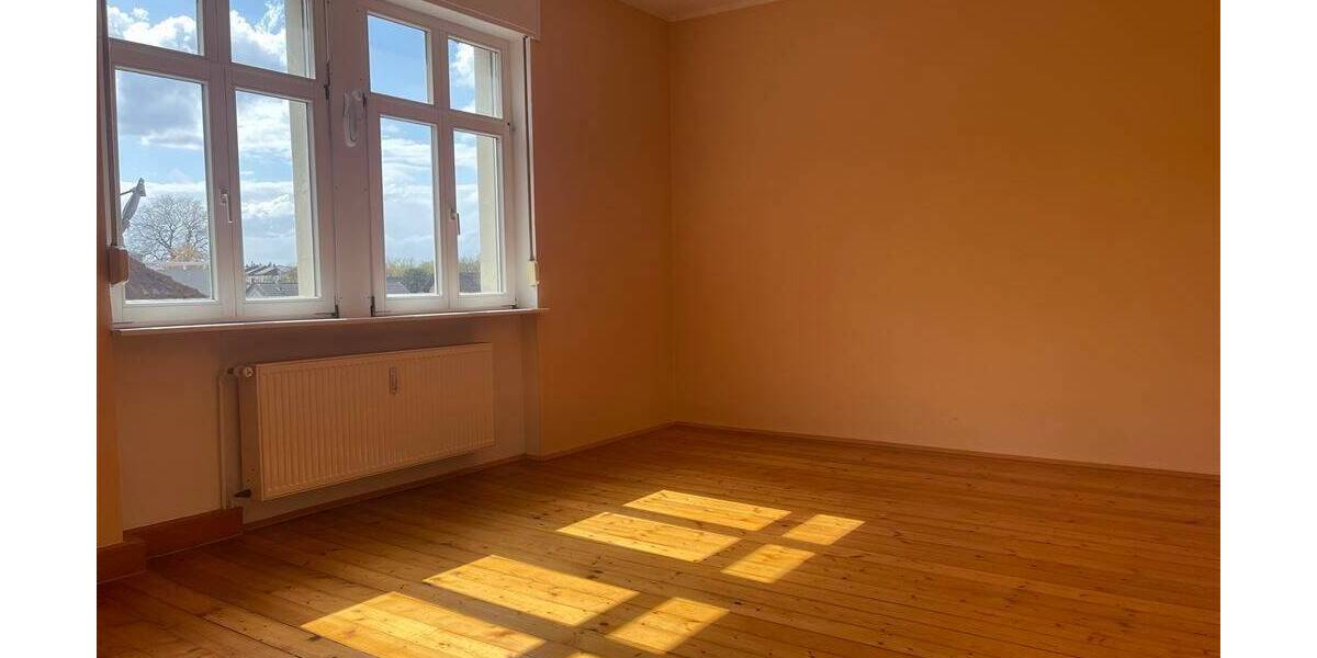Etagenwohnung Rastatt - 3 Zimmer, 112 m&sup2;, 960&euro; | Angebot:26154386