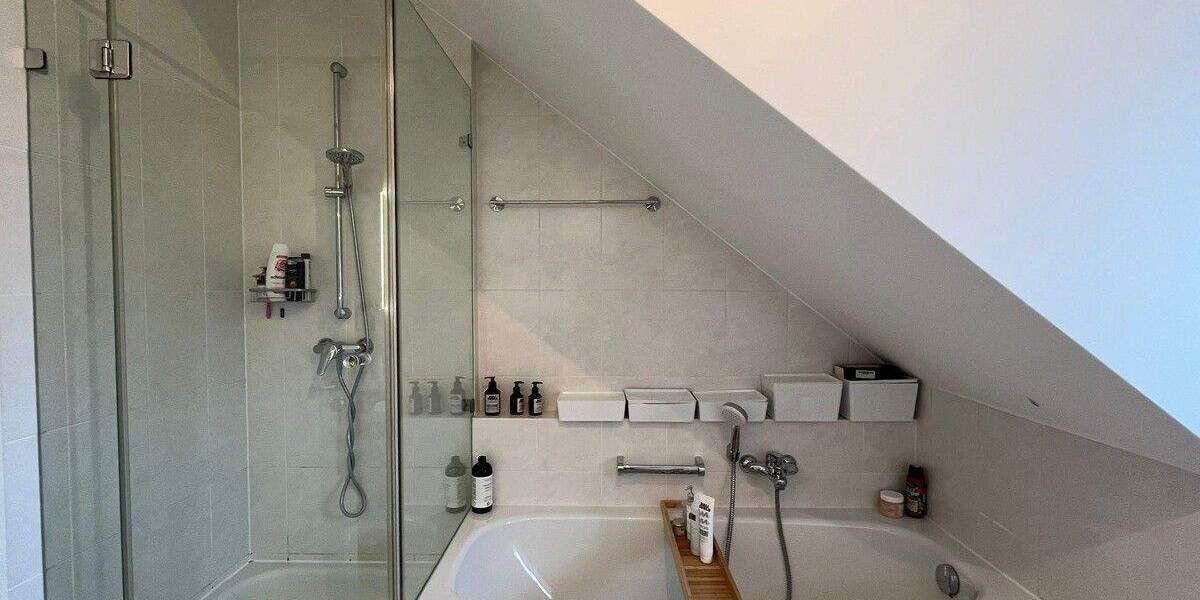 Etagenwohnung Germering Unterpfaffenhofen - 3 Zimmer, 81 m&sup2;, 1.500&euro; | Angebot:25880808