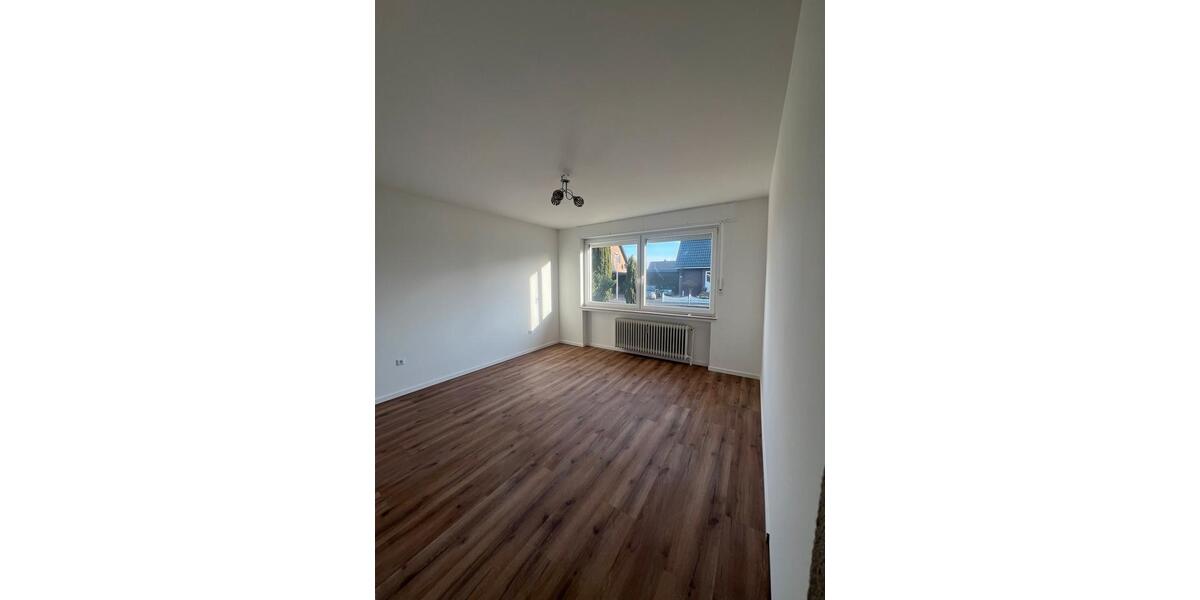 Erdgeschoßwohnung Meppen - 4 Zimmer, 92 m&sup2;, 1.300&euro; | Angebot:25237567