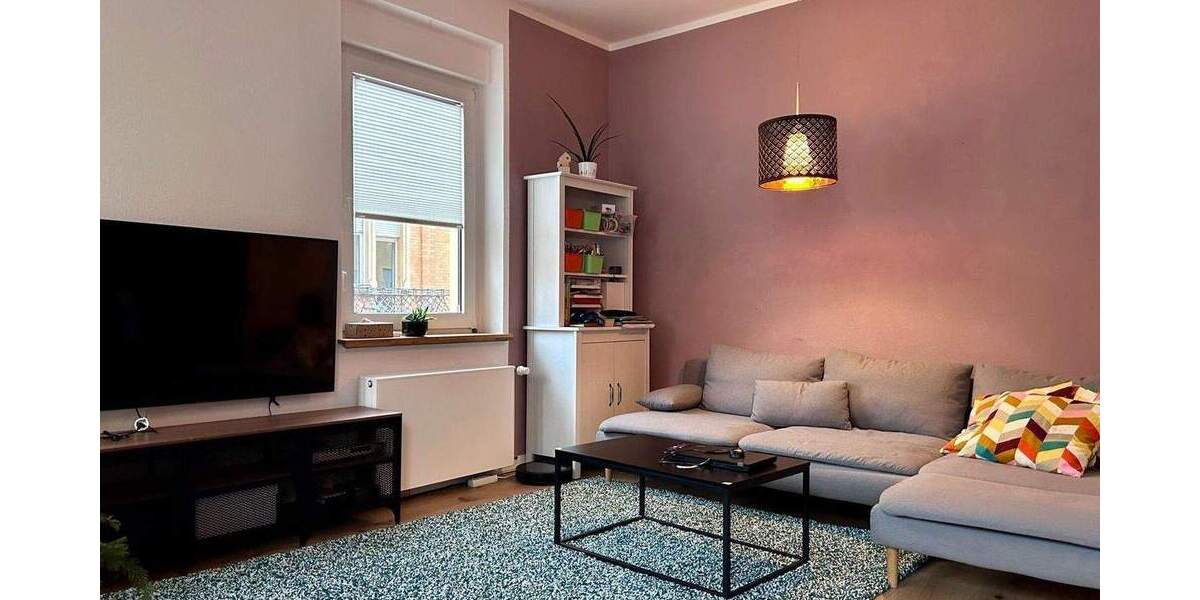 Sanierte 4-Zimmer-Wohnung mit 108 m² im 1. OG - zusätzliche EG-Wohnung im Haus verfügbar 4 zimmer