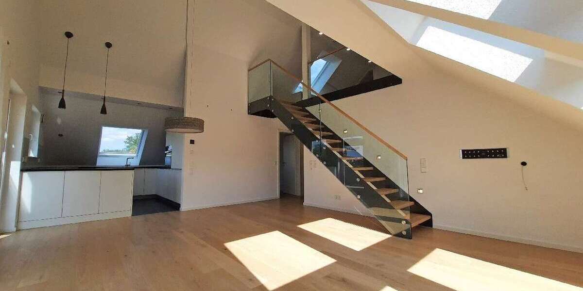 Etagenwohnung Stuttgart Zuffenhausen - 4 Zimmer, 123 m&sup2;, 2.200&euro; | Angebot:27163308