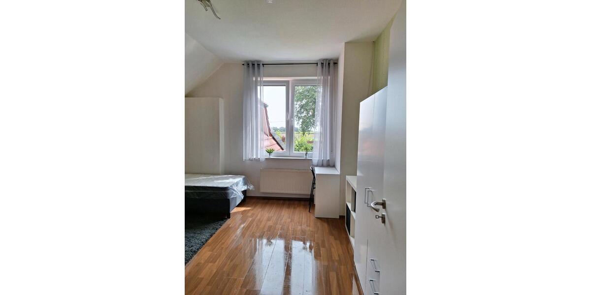 Wohnen auf Zeit Bösel - 2 Zimmer, 78 m&sup2;, 100&euro; | Angebot:25896180