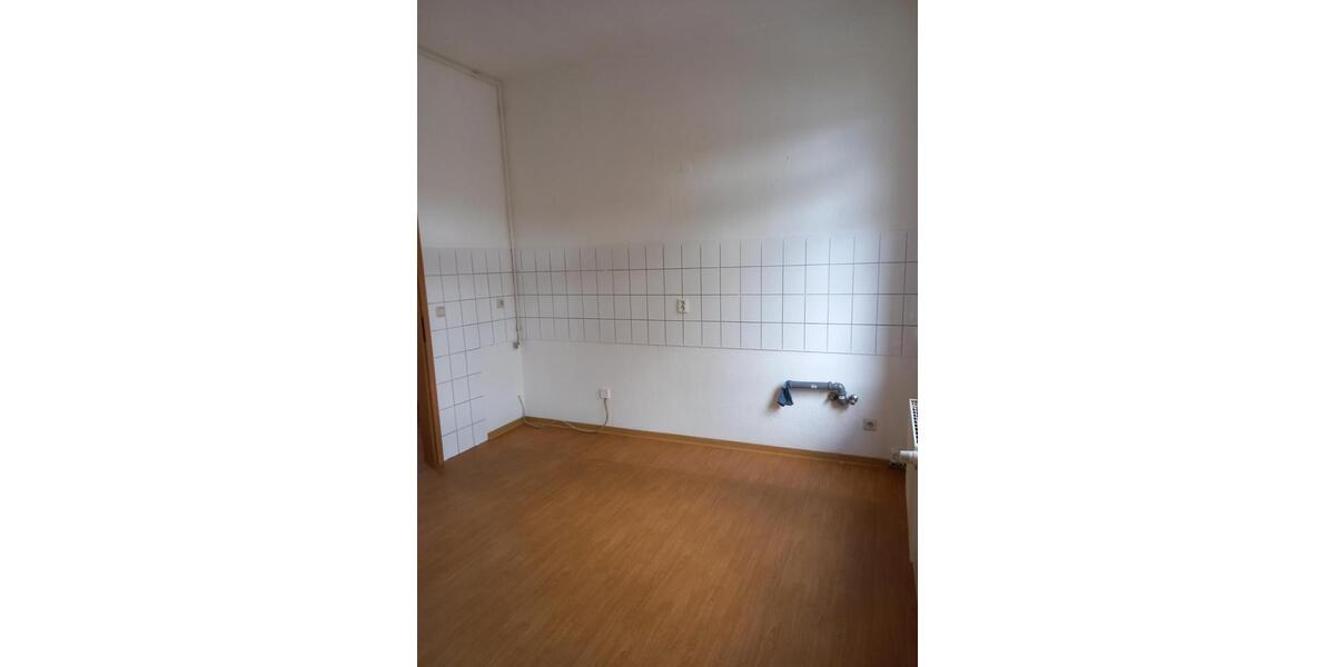 Etagenwohnung Neustrelitz - 3 Zimmer, 78 m&sup2;, 505&euro; | Angebot:26649639