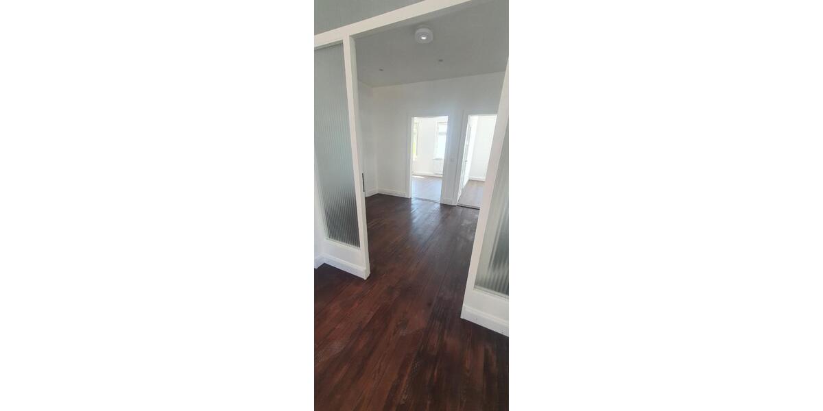 Etagenwohnung Sindelfingen Sindelfingen (Stadt) - 4 Zimmer, 110 m&sup2;, 1.150&euro; | Angebot:26542576