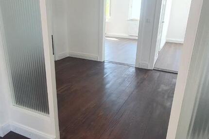 Wohnung Sindelfingen Sindelfingen (Stadt) - 4 Zimmer, 110 m&sup2;, 1.150&euro; | Angebot:26542576