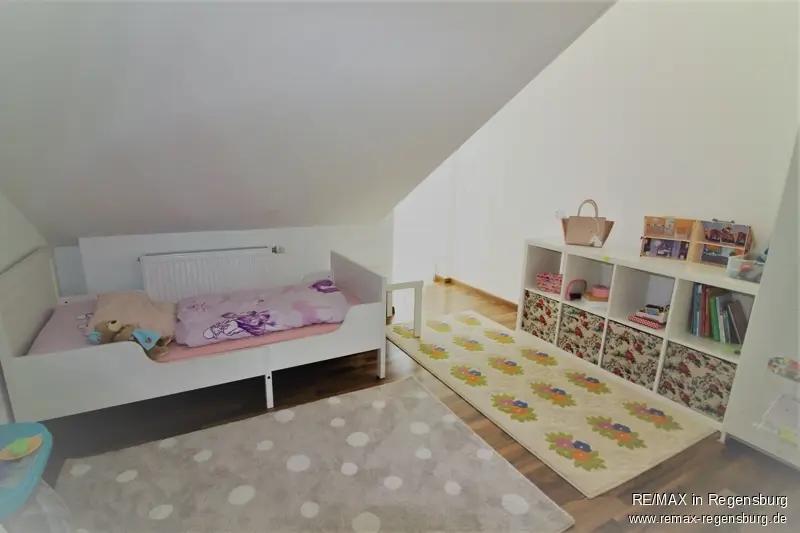 Dachgeschoßwohnung Mainburg - 2 Zimmer, 55 m&sup2;, 740&euro; | Angebot:26638665