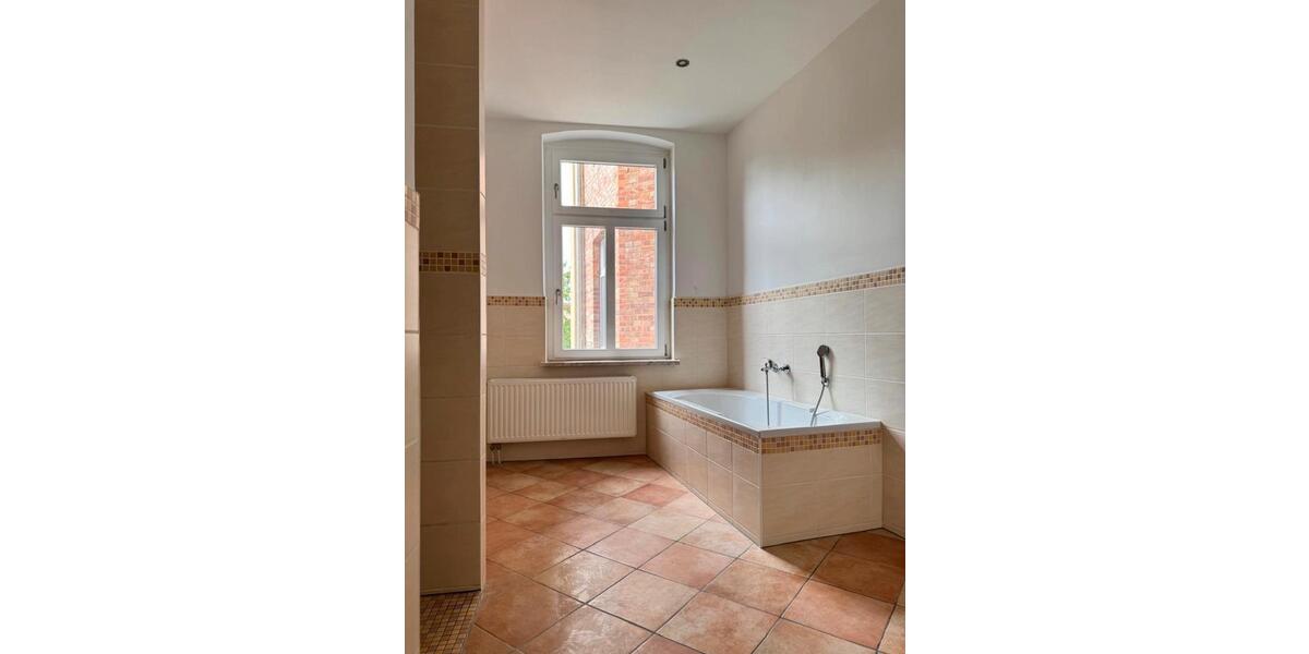 Etagenwohnung Köthen (Anhalt) - 3 Zimmer, 87 m&sup2;, 830&euro; | Angebot:26030170