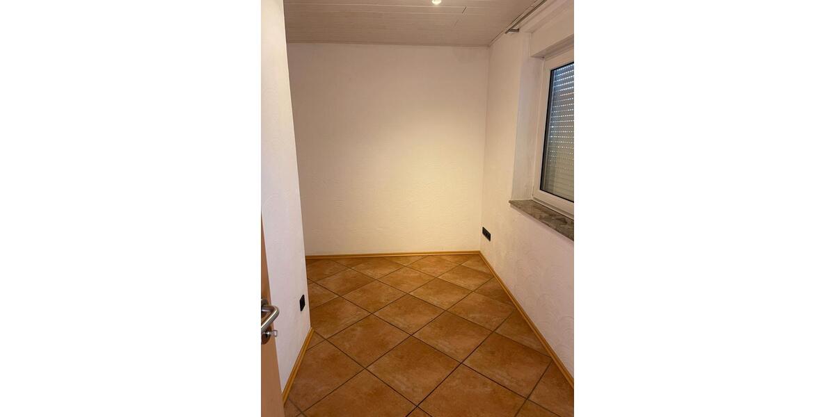 Einfamilienhaus Rammelsbach - 5 Zimmer, 230 m&sup2;, 1.800&euro; | Angebot:26624272