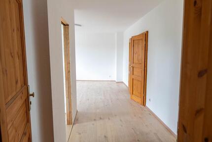 Wohnung Forst (Lausitz) - 3 Zimmer, 68 m&sup2;, 475&euro; | Angebot:24676828