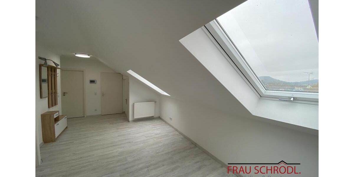 Dachgeschoßwohnung Gottmadingen - 3 Zimmer, 60 m&sup2;, 690&euro; | Angebot:26686627