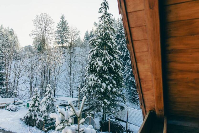 Großzügige Ein-Zimmer-Wohnung mit Einbauküche und Balkon