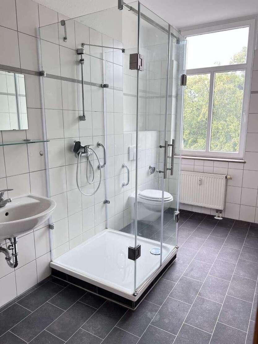 Wohnung zum Mieten in Chemnitz 220 € 43 m² 2 zimmer