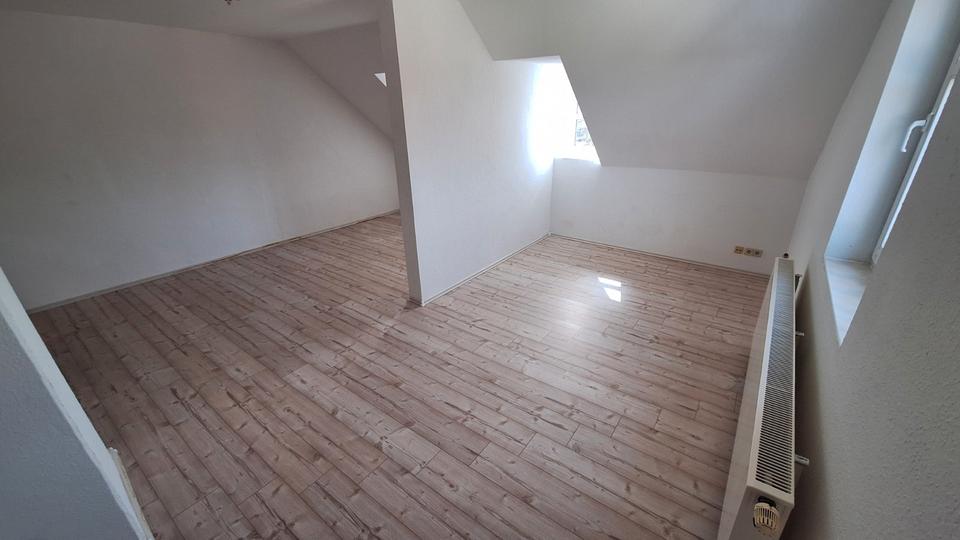 Dachgeschoßwohnung Penig - 2 Zimmer, 58 m&sup2;, 290&euro; | Angebot:26608512