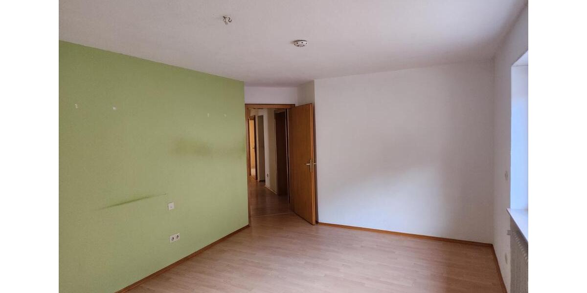 Etagenwohnung Albersweiler - 3 Zimmer, 68 m&sup2;, 575&euro; | Angebot:25572226