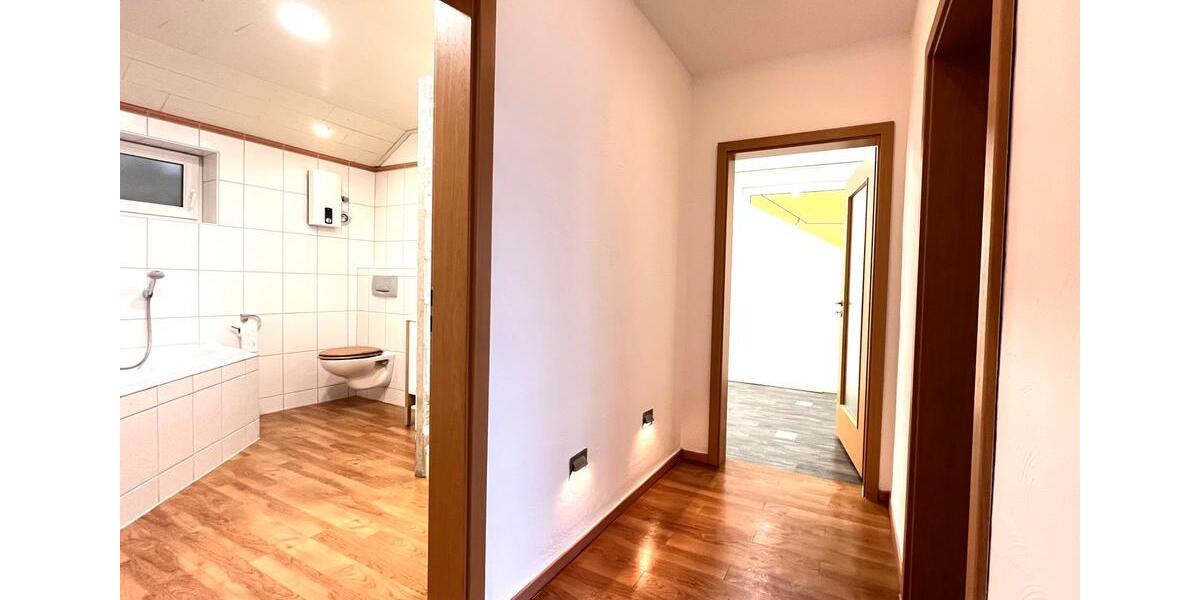 Etagenwohnung Siegen Eiserfeld - 2 Zimmer, 88 m&sup2;, 695&euro; | Angebot:24890877