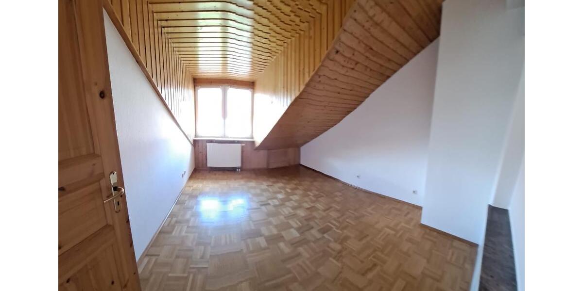 Dachgeschoßwohnung Ginsheim-Gustavsburg Gustavsburg - 3 Zimmer, 68 m&sup2;, 1.300&euro; | Angebot:25017584