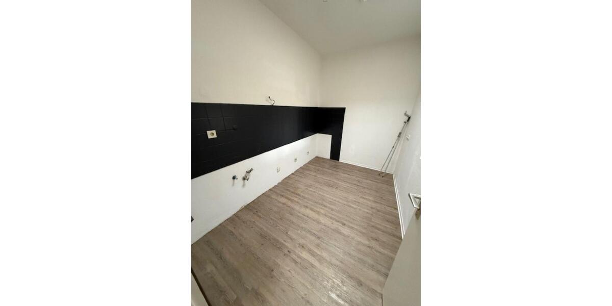 Etagenwohnung Hilchenbach - 4 Zimmer, 95 m&sup2;, 665&euro; | Angebot:24752170