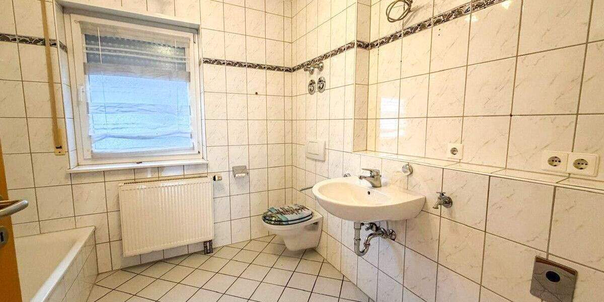 Etagenwohnung Leidersbach - 2 Zimmer, 80 m&sup2;, 600&euro; | Angebot:24710534