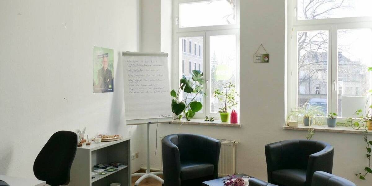 Gewerbeobjekt Reichenbach im Vogtland Reichenbach - 8 Zimmer, 196 m&sup2;, 985&euro; | Angebot:25678427