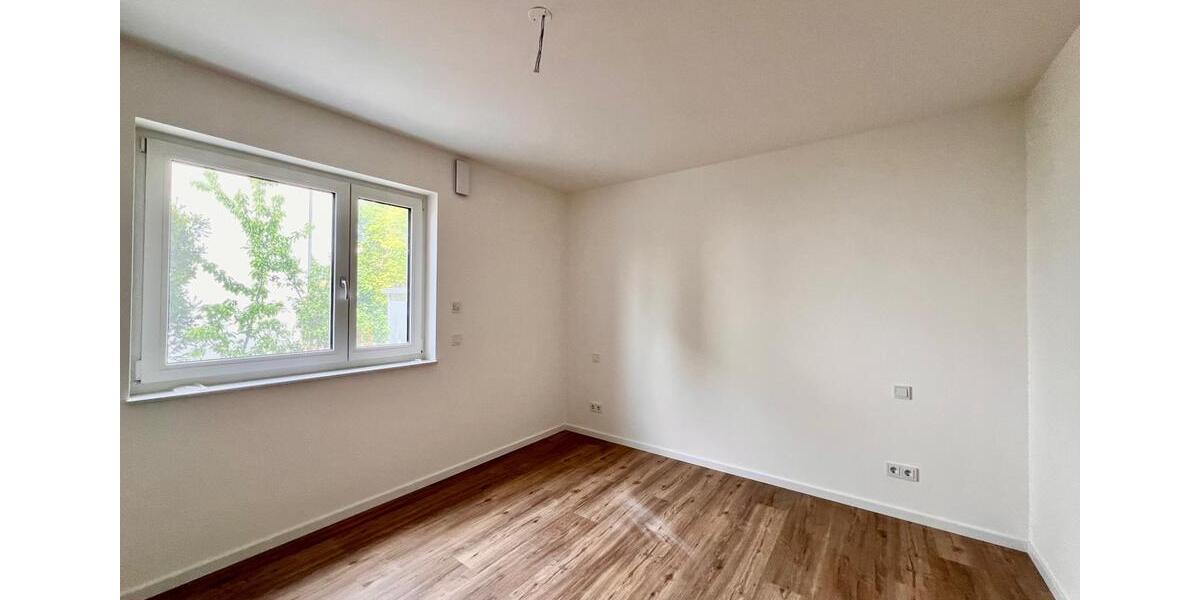 Terrassenwohnung Augsburg Bergheim - 2 Zimmer, 82 m&sup2;, 1.390&euro; | Angebot:26577861