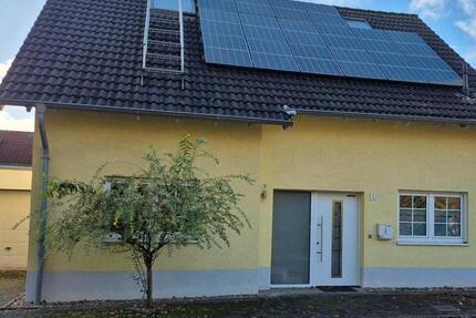 Einfamilienhaus mit Garten und Garage zur Miete 5 zimmer