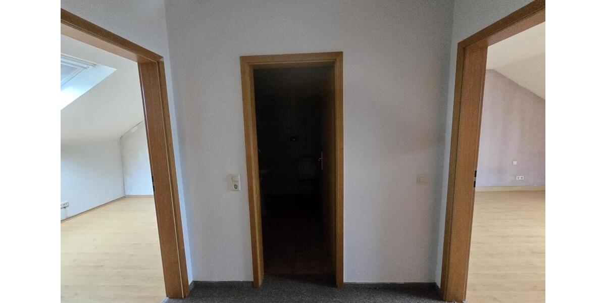 Etagenwohnung Merzig - 5 Zimmer, 140 m&sup2;, 1.100&euro; | Angebot:26591928