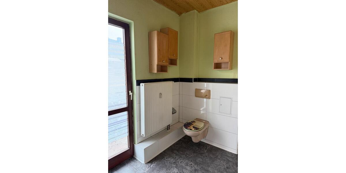 Etagenwohnung Bad Salzungen - 2 Zimmer, 76 m&sup2;, 670&euro; | Angebot:24742801