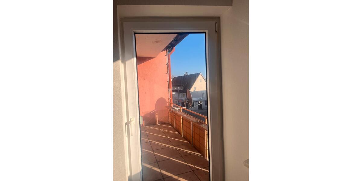 Etagenwohnung Trossingen - 3 Zimmer, 85 m&sup2;, 1.090&euro; | Angebot:25329922