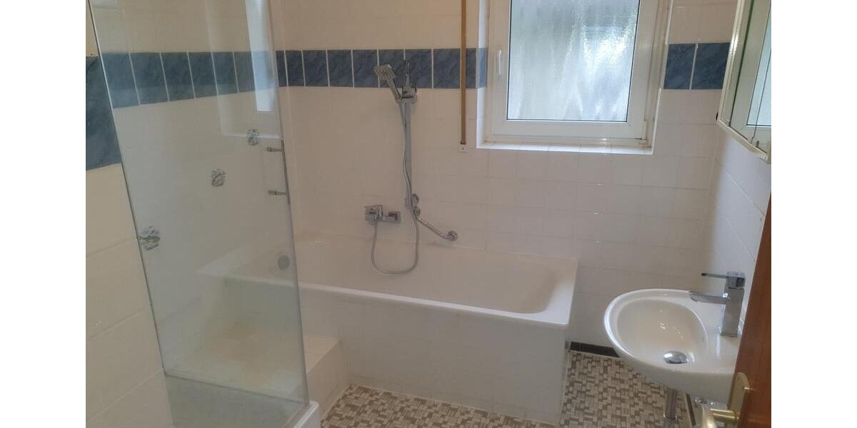 Erdgeschoßwohnung Durmersheim - 3 Zimmer, 105 m&sup2;, 1.000&euro; | Angebot:26531660