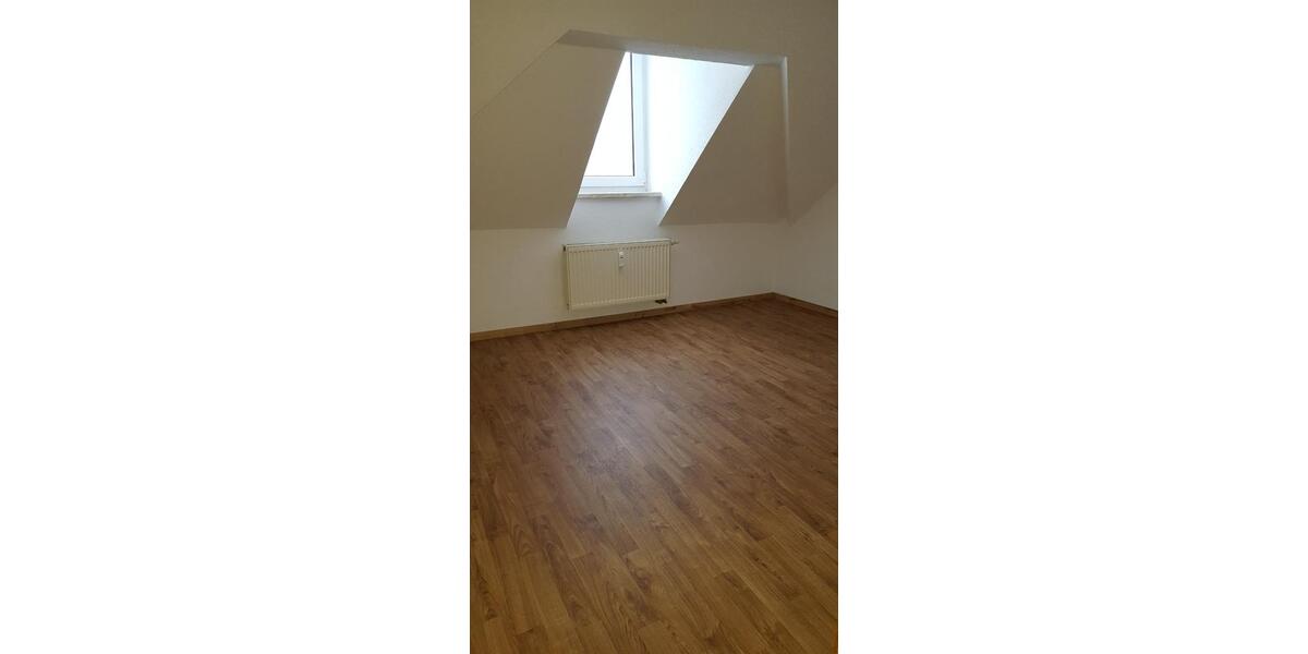 Dachgeschoßwohnung Auerbach/Vogtland Vogtland - 2 Zimmer, 40 m&sup2;, 220&euro; | Angebot:24891378