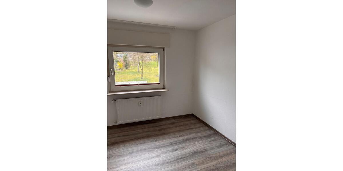 Dachgeschoßwohnung Horn-Bad Meinberg Bad Meinberg - 3 Zimmer, 96 m&sup2;, 700&euro; | Angebot:25872697