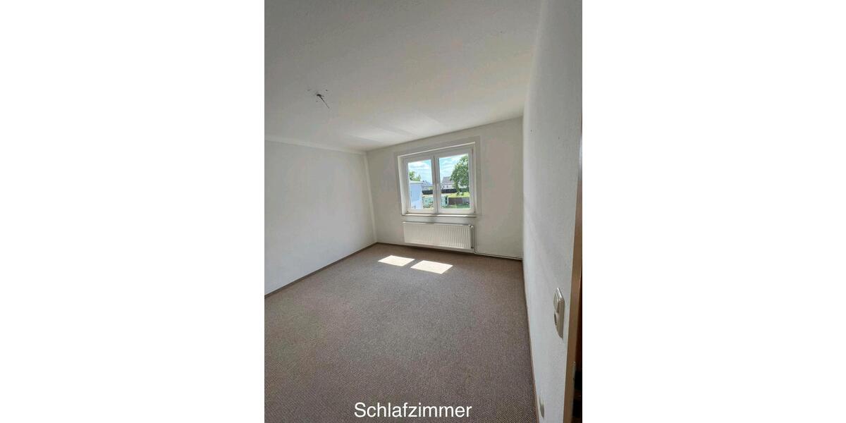 Etagenwohnung Staßfurt Atzendorf - 4 Zimmer, 67 m&sup2;, 350&euro; | Angebot:25944857