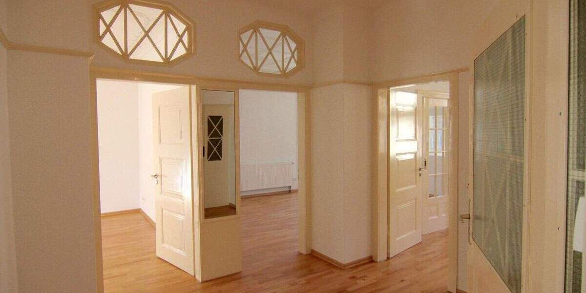 Etagenwohnung Stuttgart Süd - 4 Zimmer, 125 m&sup2;, 1.695&euro; | Angebot:25271081