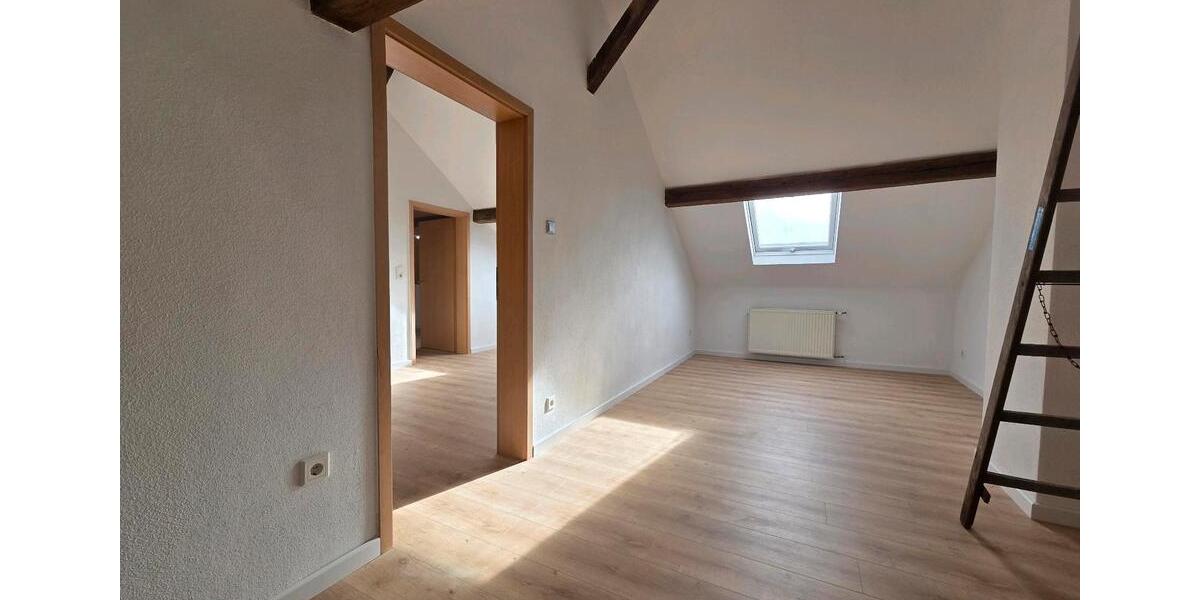 Dachgeschoßwohnung Nalbach - 2 Zimmer, 50 m&sup2;, 500&euro; | Angebot:25549562