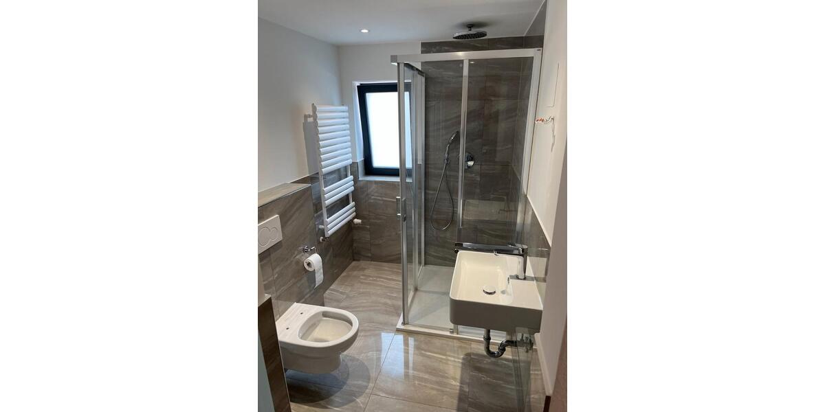 Erdgeschoßwohnung Altötting - 5 Zimmer, 93 m&sup2;, 850&euro; | Angebot:26611852
