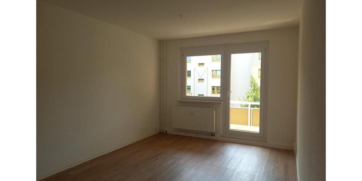 Etagenwohnung Döbeln - 2 Zimmer, 49 m&sup2;, 230&euro; | Angebot:24601710