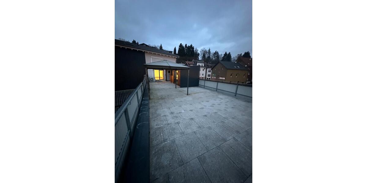 Doppelhaushälfte Püttlingen - 4 Zimmer, 230 m&sup2;, 1.830&euro; | Angebot:26299543
