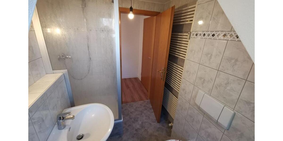 Erdgeschoßwohnung Reichenbach im Vogtland - 2 Zimmer, 49 m&sup2;, 245&euro; | Angebot:23005306