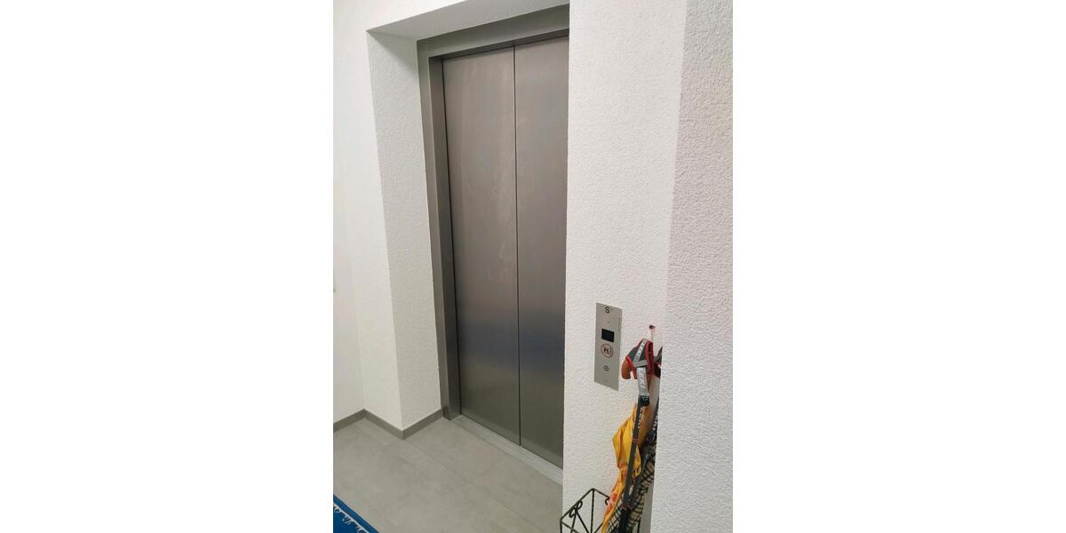 Einfamilienhaus Ansbach - 3 Zimmer, 135 m&sup2;, 1.600&euro; | Angebot:25923700