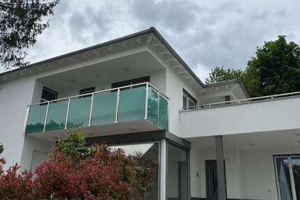 Haus Würzburg Sanderau - 5 Zimmer, 256 m&sup2;, 3.800&euro; | Angebot:26459198