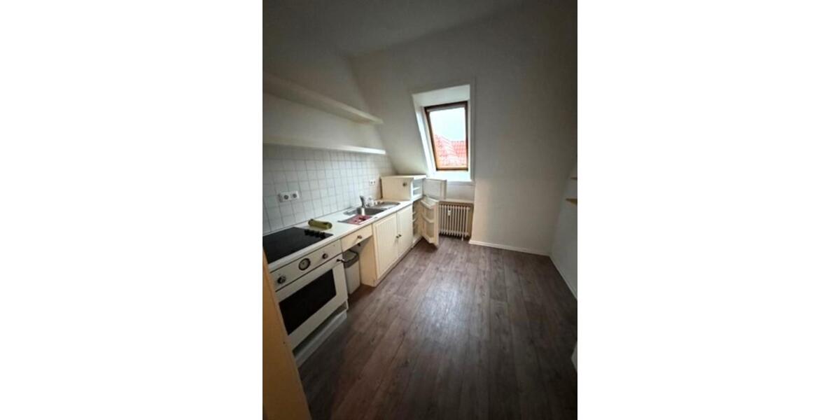 Dachgeschoßwohnung Oldenburg Ziegelhof - 3 Zimmer, 45 m&sup2;, 570&euro; | Angebot:24238058