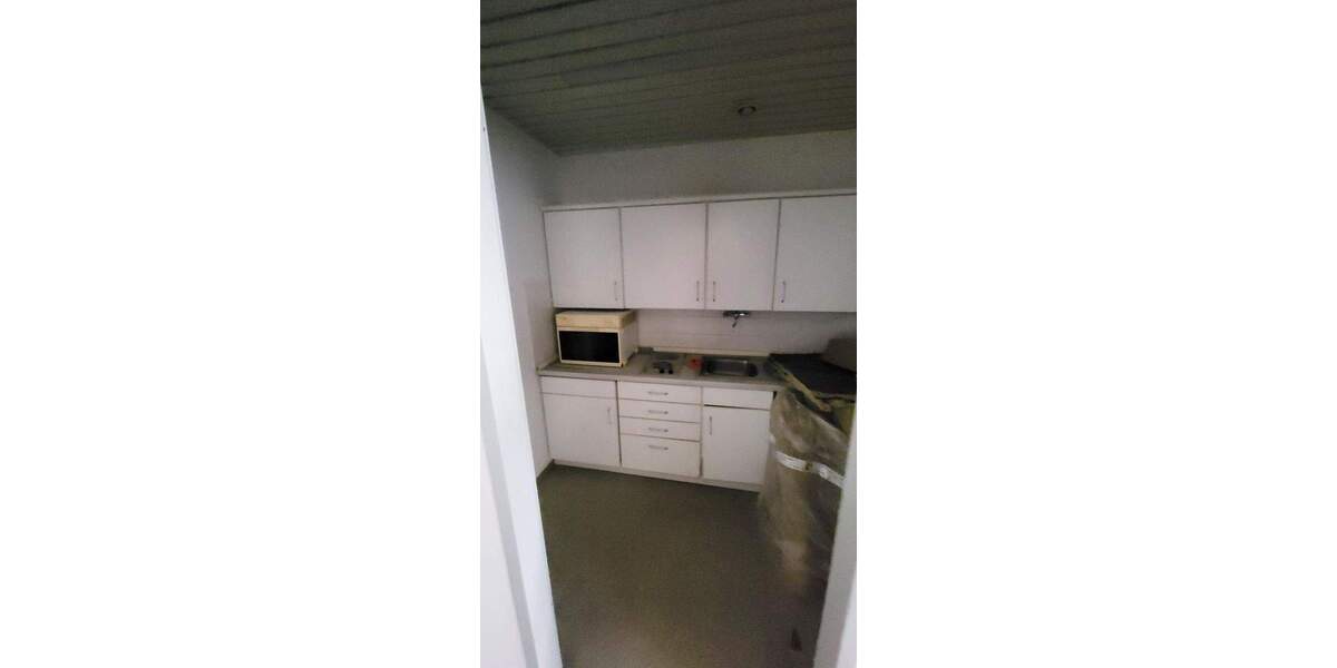 Gewerbeobjekt Wiedemar - 6 Zimmer, 613 m&sup2;, 3.350&euro; | Angebot:25899463
