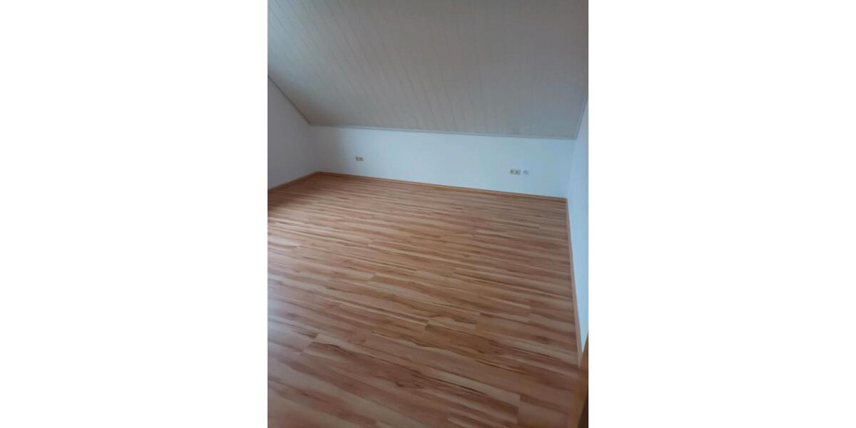 Etagenwohnung Upgant-Schott Schott - 3 Zimmer, 80 m&sup2;, 595&euro; | Angebot:24838988