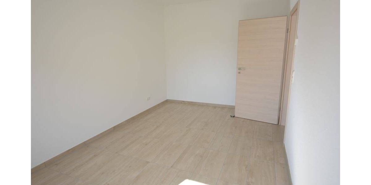 Einfamilienhaus Epenwöhrden - 2 Zimmer, 72 m&sup2;, 850&euro; | Angebot:25687146