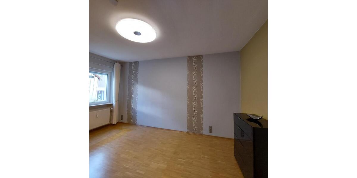 Erdgeschoßwohnung Lampertheim - 3 Zimmer, 88 m&sup2;, 1.200&euro; | Angebot:24805254
